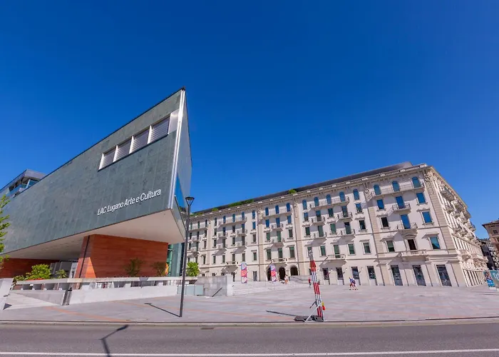 Lean - Happy アパート *