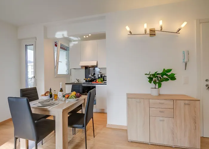 Lean - Happy * ルガーノ