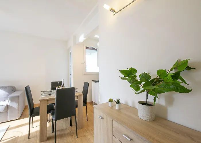 Lean - Happy * ルガーノ