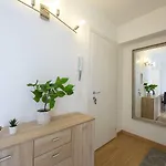 Lean - Happy Apartament *