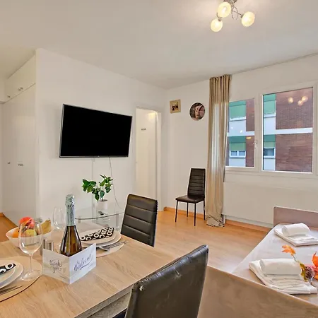 Lean - Happy Apartman